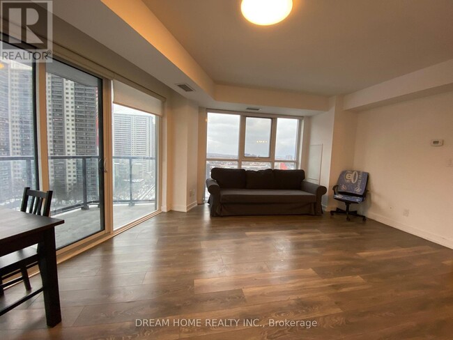 Photo - 159 Wellesley St E Unité 1003