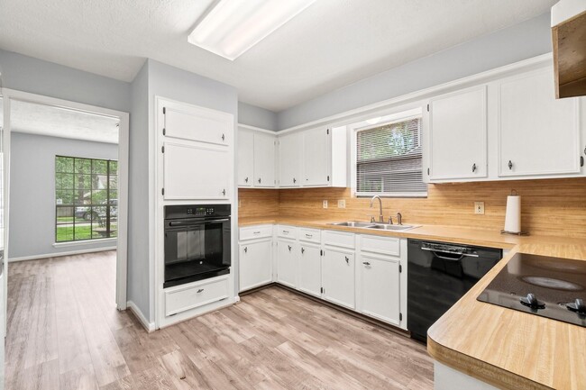 Photo - 29 W Torch Pine Cir