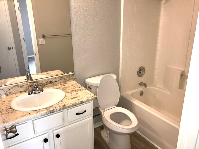 Photo - 1323 W Desert Cloud Pl