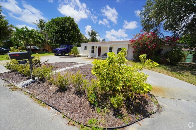 Building Photo - 6941 Boston Dr Rental