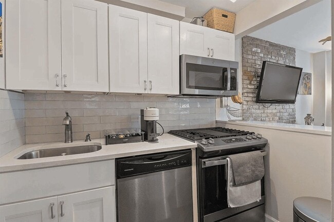 Photo - 98 Bright St