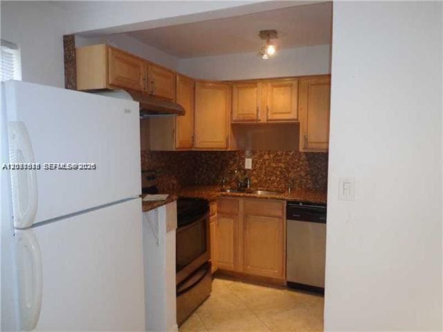 Photo - 16851 NE 21st Ave Unit 7