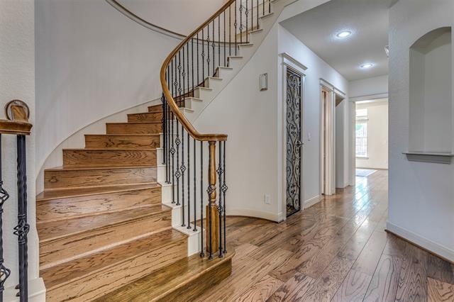 Photo - 4656 Means Dr