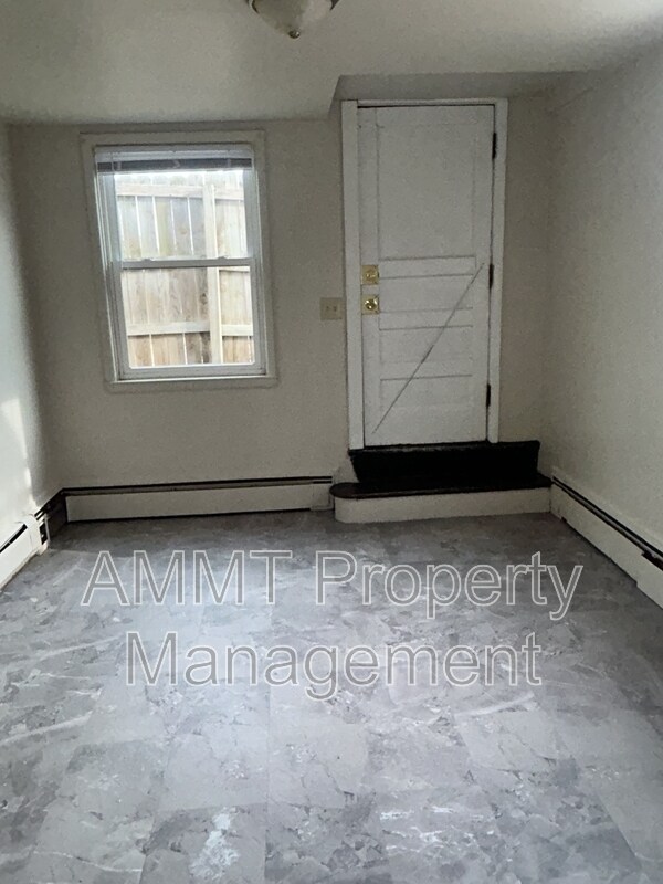Photo - 2833 3rd Ave SE
