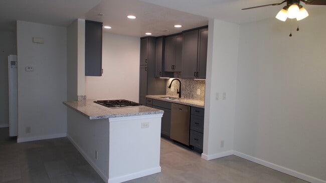 Kitchen - 841 Gardenia Ave Apartment
