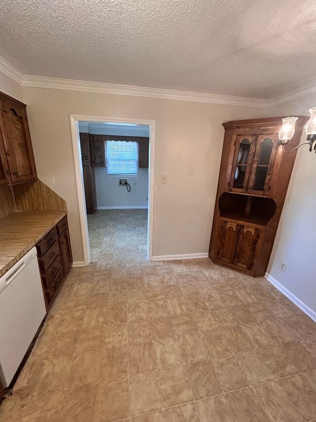 Photo - 480 Willowspring Ln Unit 480 Willowspring
