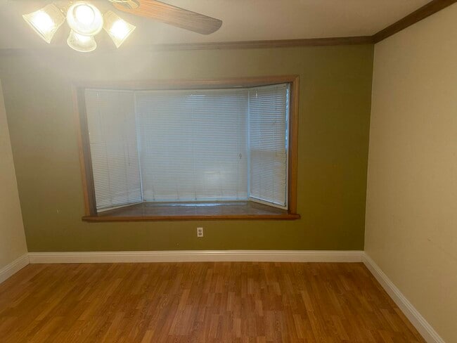 85 Coral Ln