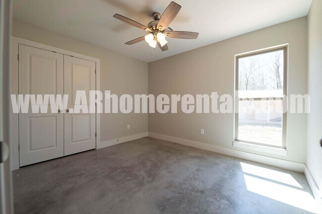 Photo - 29 John Ross Dr