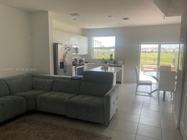 Photo - 2328 NW 125 St