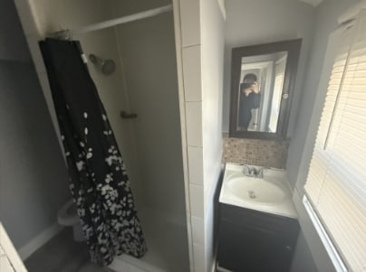 1234 Gillett St Unit 1234 Gillett St. Port Huron - 2