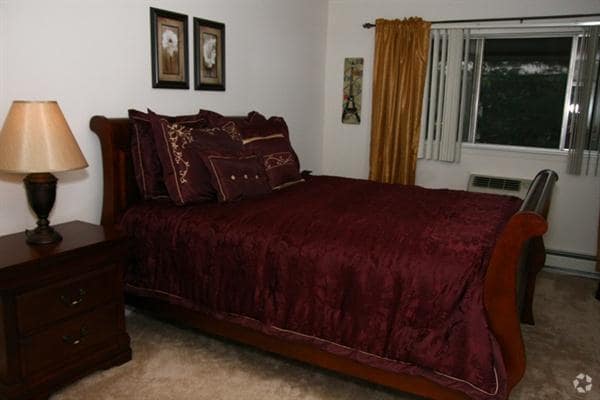 Bedroom - Park Apartments