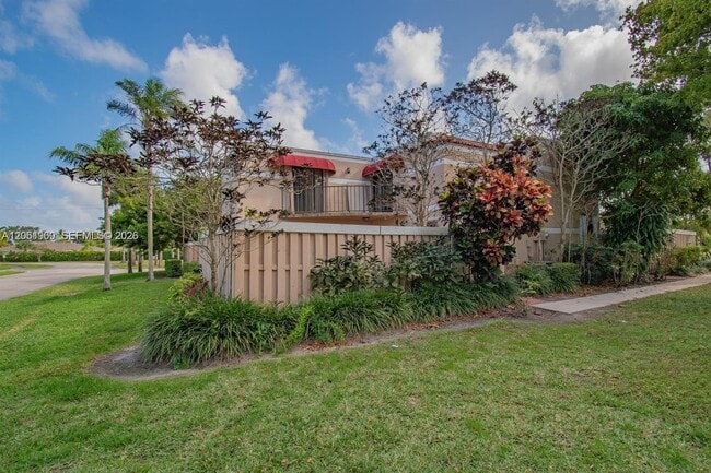 Building Photo - 4240 Village Dr