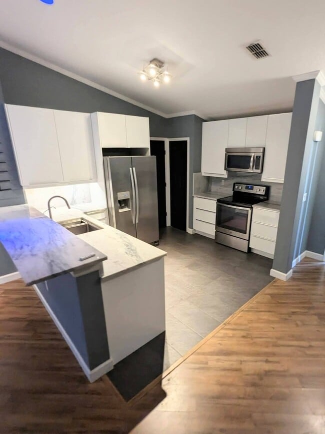 Photo - 5339 Peach Blossom Blvd