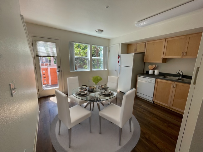 Photo - Sunset Creek Apartments