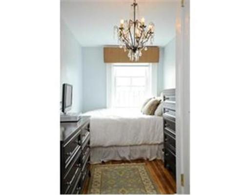 Building Photo - 419 Beacon St Unit 9