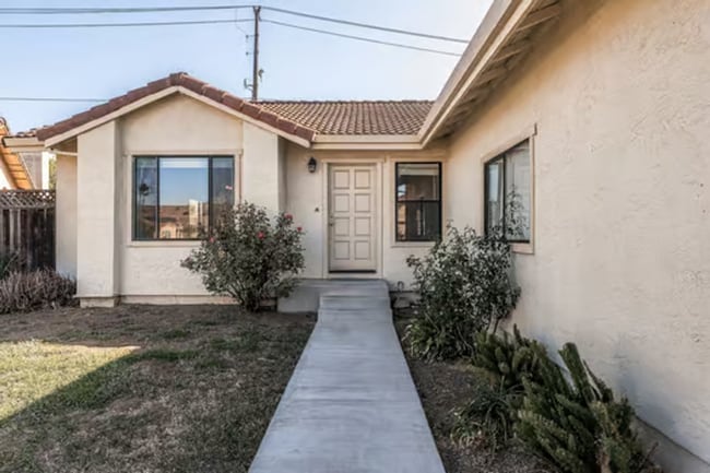 161 Bender Cir