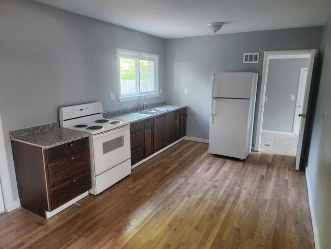 Building Photo - 11412 E 78th Ter