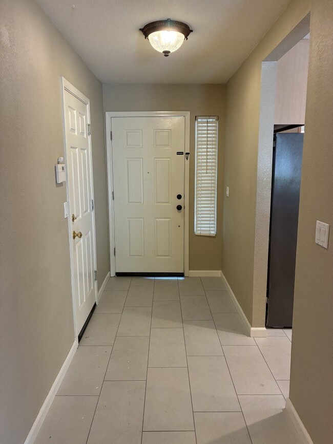 Photo - 1837 Hawkhaven Way