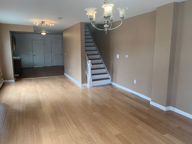 Photo - 256 Miller St