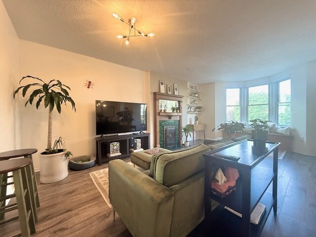 Photo - Gorgeous Executive 1+Den Condo in Downtown... Unit 301