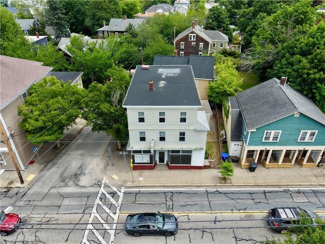 350 Main St Unit 2