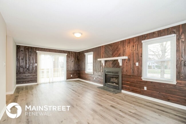 Photo - 6100 Radds St