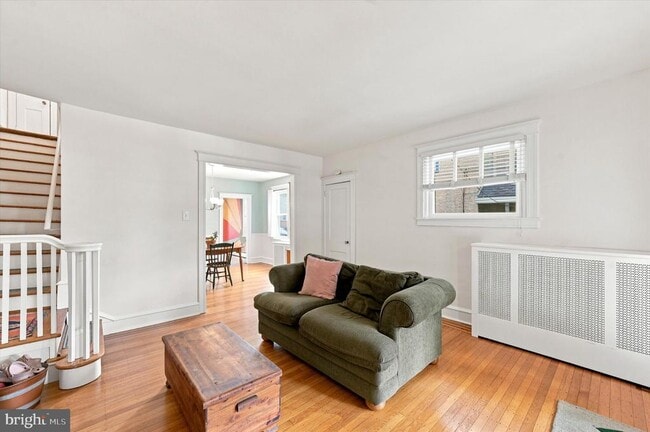 Photo - 610 Woodcrest Ave