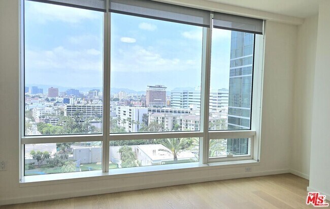 Building Photo - 877 Francisco St Unit 1618 Rental