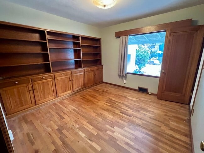 Photo - Located in the Historic District! 3+ beds,...