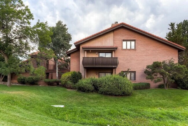 Spacious 2Bd/2.5Ba Luxury Loft-Style Condo... - Spacious 2Bd/2.5Ba Luxury Loft-Style Condo...