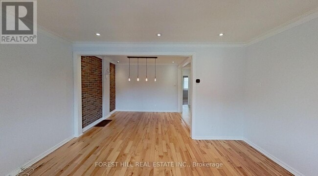 Photo - 32 Rotherham Ave