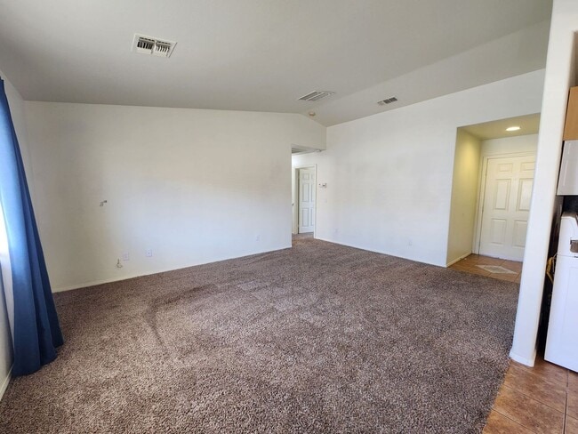 Photo - Beautiful 3 bedroom  2 bath