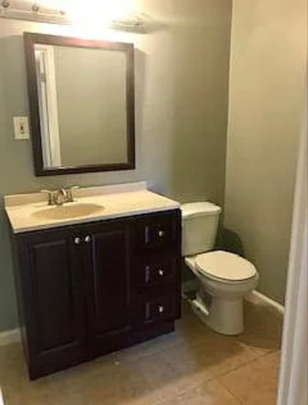 Photo - 955 Deckner Ave SW