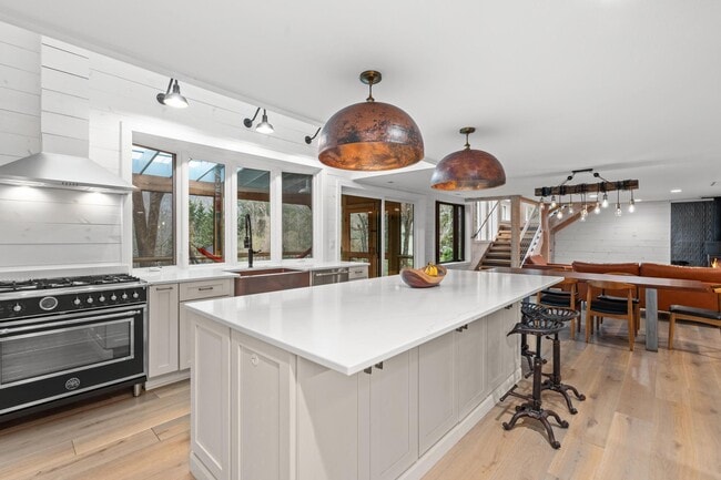 Photo - 85 Hillcrest Dr