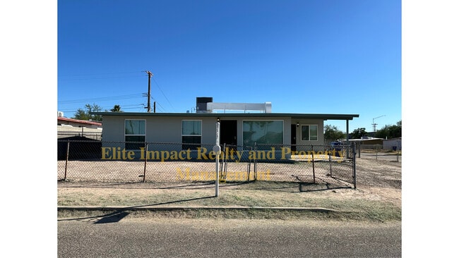 Building Photo - 917 W Illinois St Rental