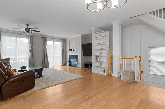 Photo - 2744 Blakely Dr NE