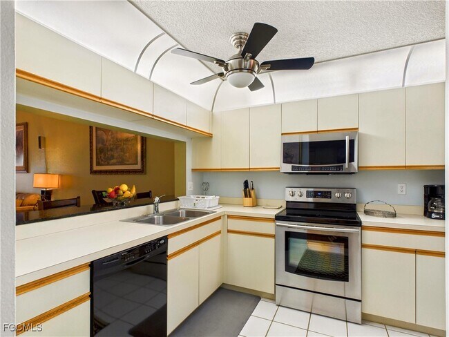 Photo - 1290 Yesica Ann Cir Unidad G204