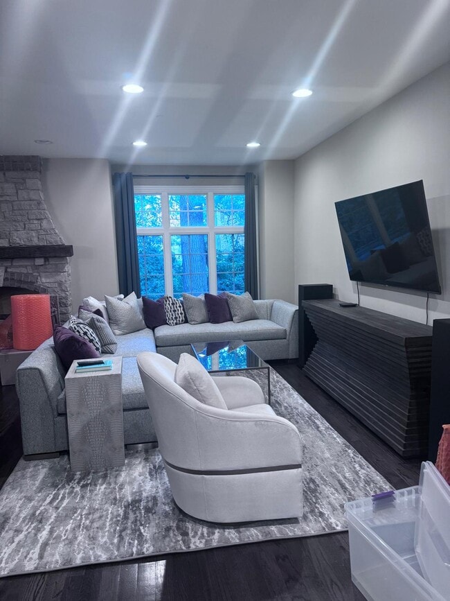 Photo - 1249 Caroline Ct