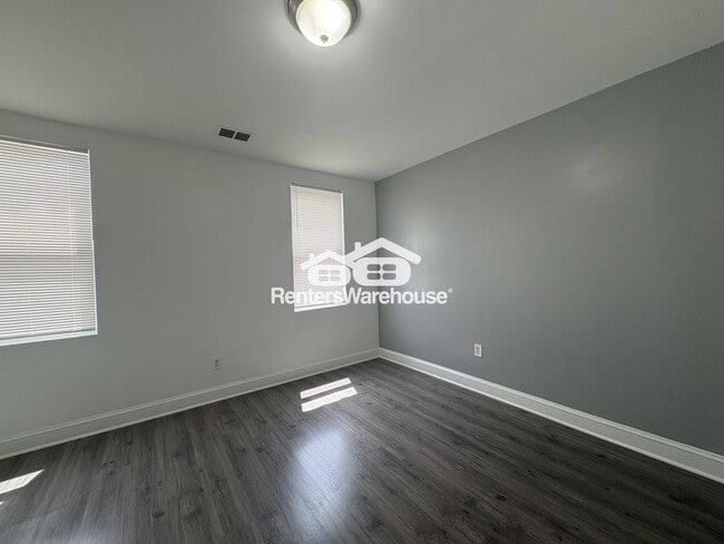 Photo - 2586 Edmondson Ave