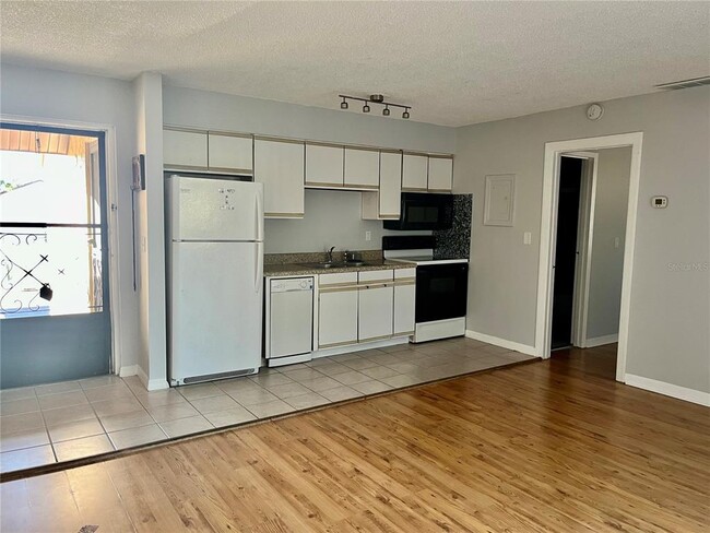 Photo - 2701 Hidden Lake Dr N Unit F