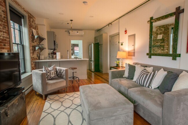140 Penhallow St Unit 2A