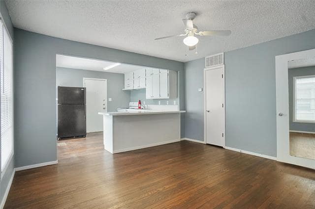 Photo - 3132 Greene Ave