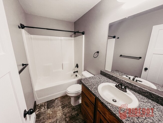 Photo - 7530 Kingpost Loop Unit D