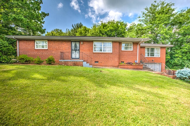 Building Photo - 248 Taliwa Dr Rental