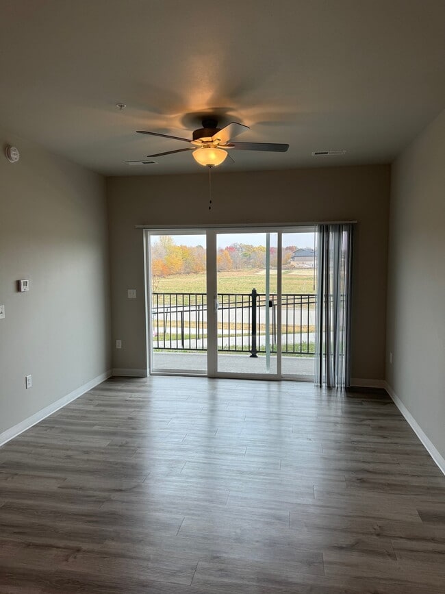 1 Bedroom Living Room