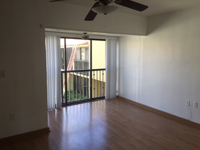 Photo - 1990 Brickell Ave