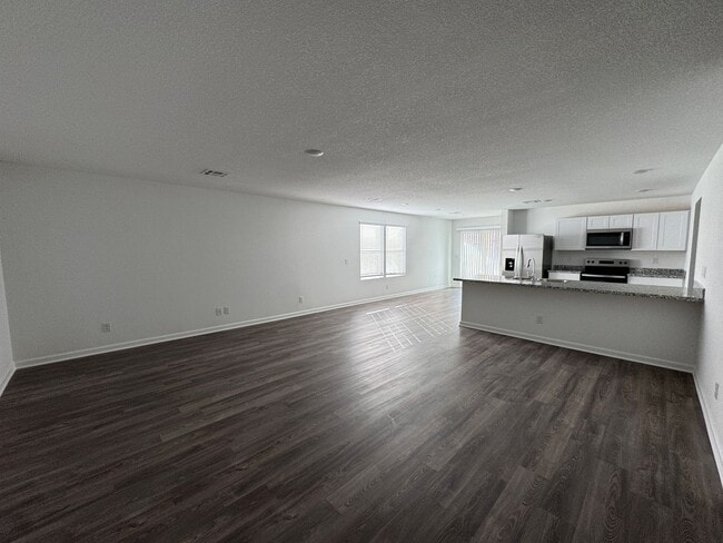 Photo - 3 bedroom Newer home