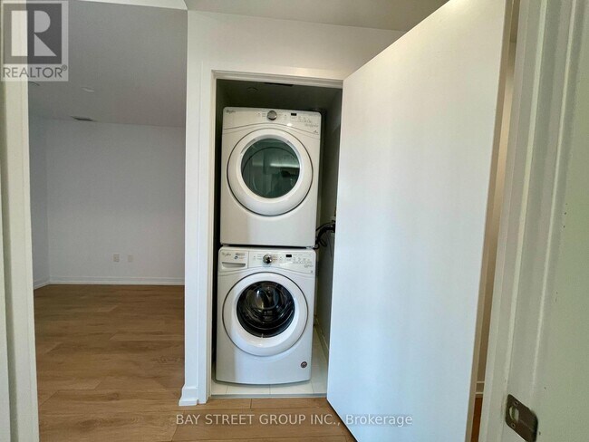 Photo - 117 McMahon Dr Unit SPH 10