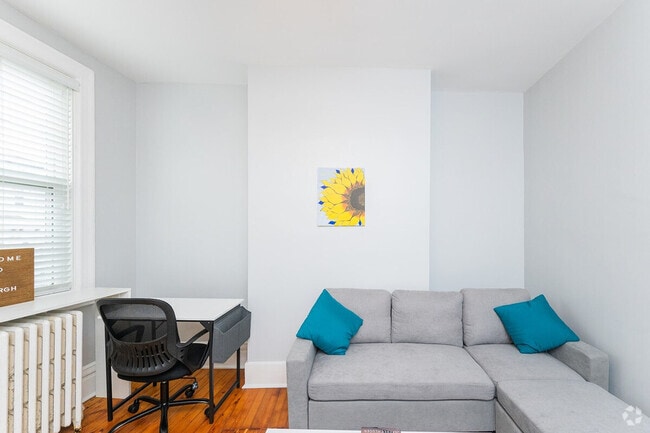 Building Photo - 5127 Holmes St Rental