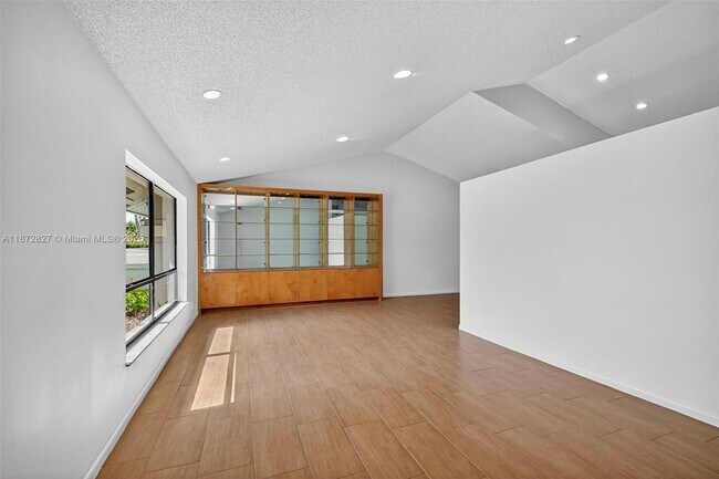 Photo - 9721 Majestic Way House